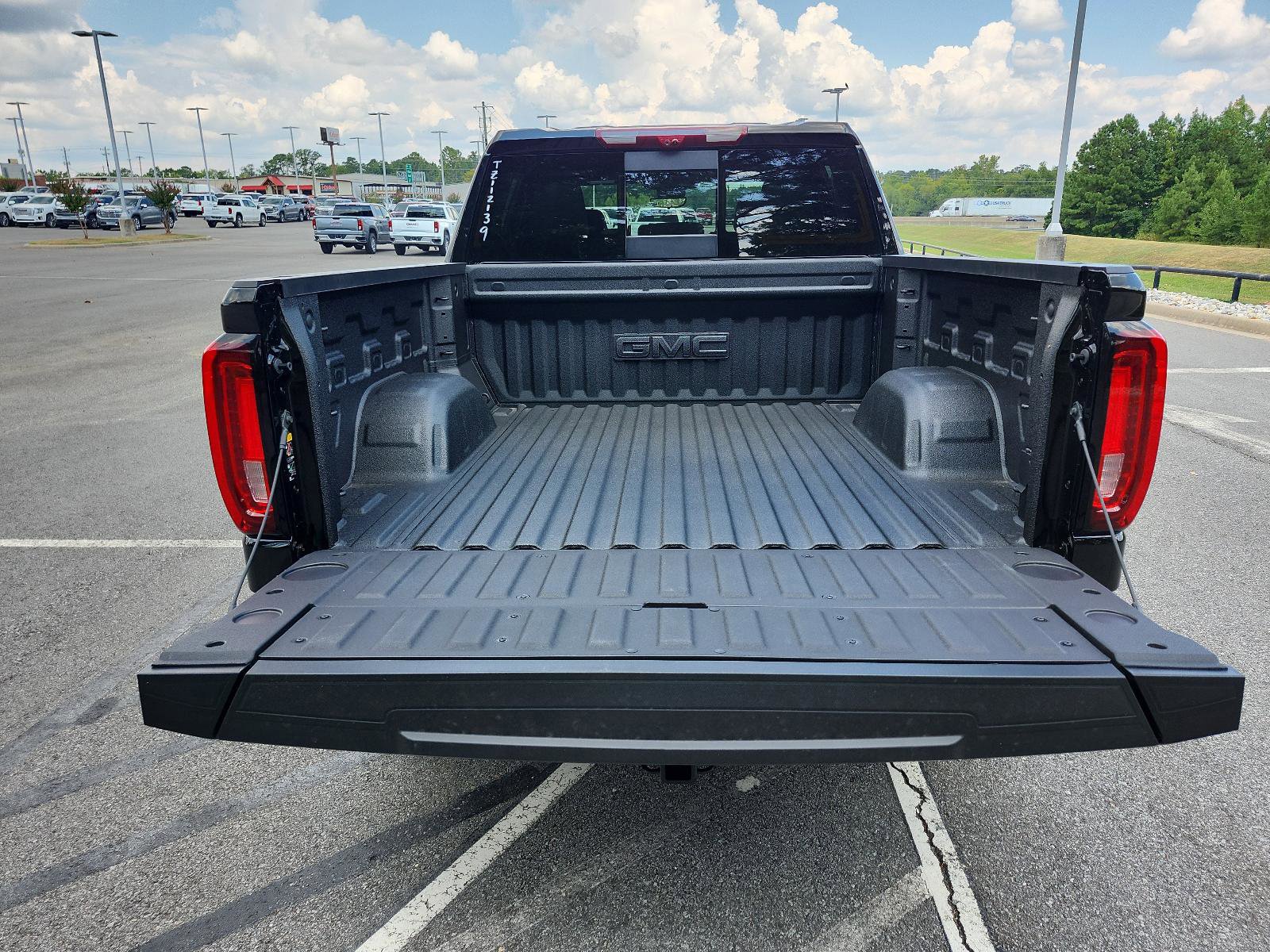 New 2026 GMC Sierra 1500 AT4 w/ AT4 Premium Package image 10