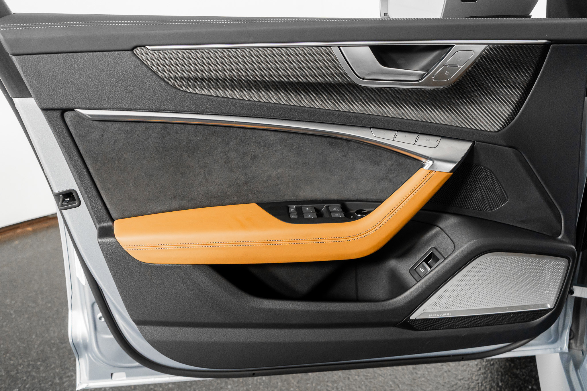 Used 2025 Audi RS 6 performance image 49