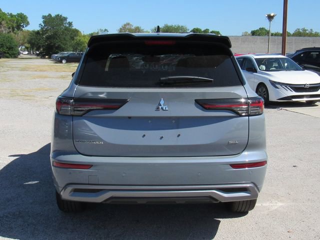 New 2026 Mitsubishi Outlander SEL FWD image 4