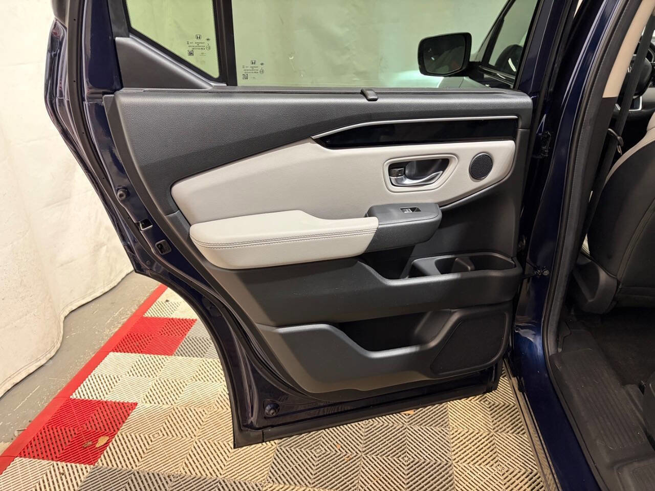 Used 2024 Honda Pilot Touring image 9