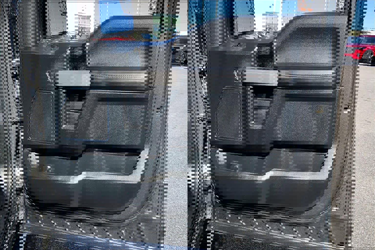 Used 2019 Ford F150 Platinum w/ Equipment Group 701A Luxury image 22