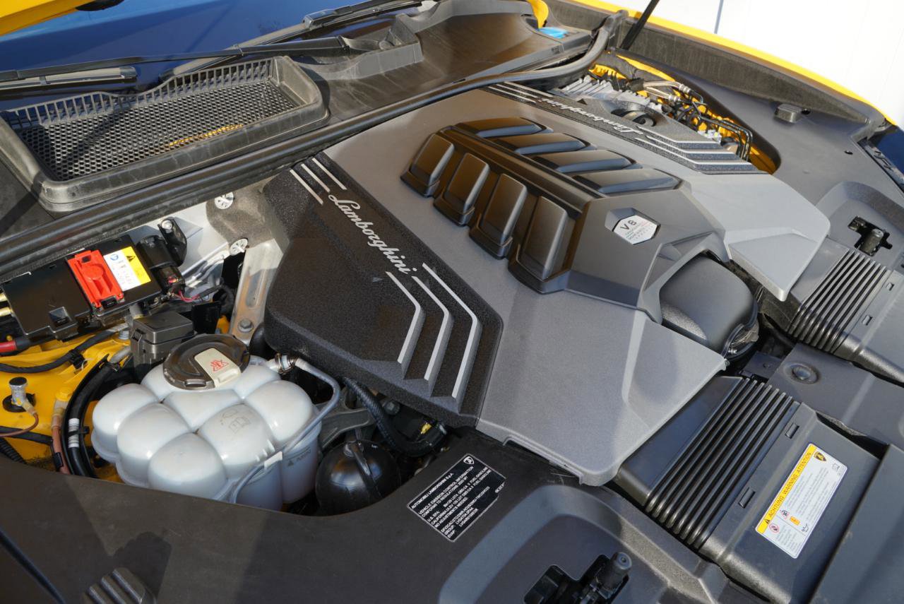 Used 2020 Lamborghini Urus AWD/4WD image 84