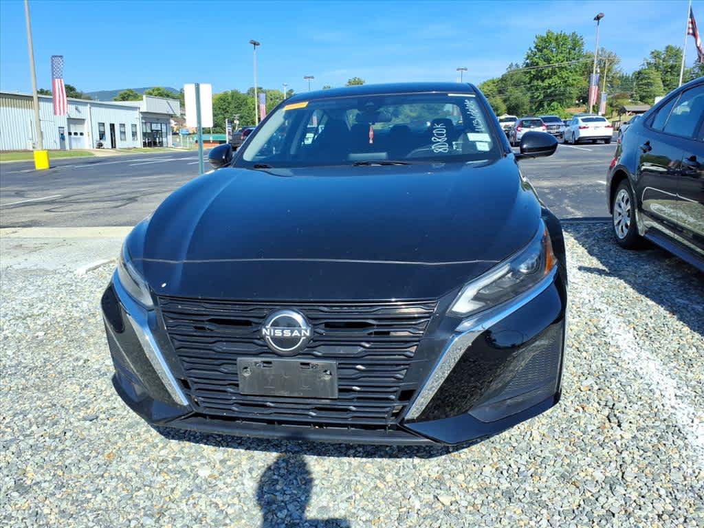 Used 2023 Nissan Altima 2.5 SV FWD image 5