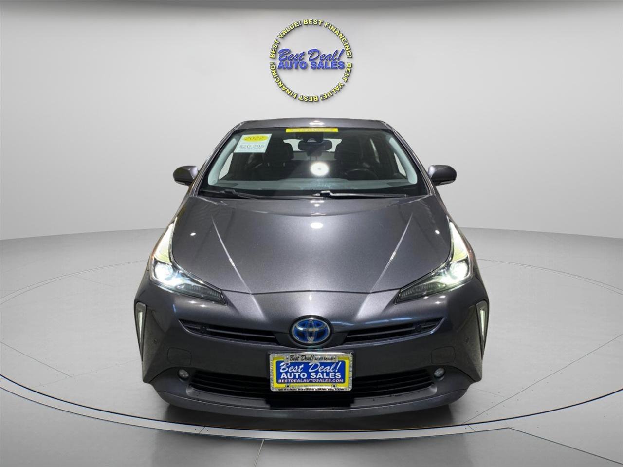 Used 2022 Toyota Prius XLE FWD image 7