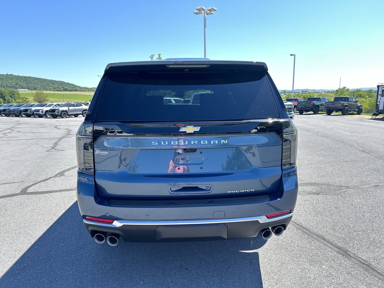 New 2026 Chevrolet Suburban Premier AWD/4WD image 6