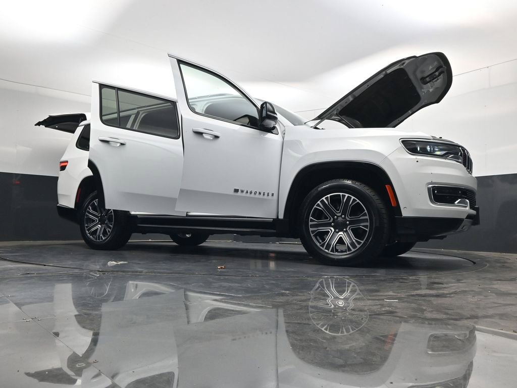 Used 2024 Jeep Wagoneer Series II AWD/4WD image 49