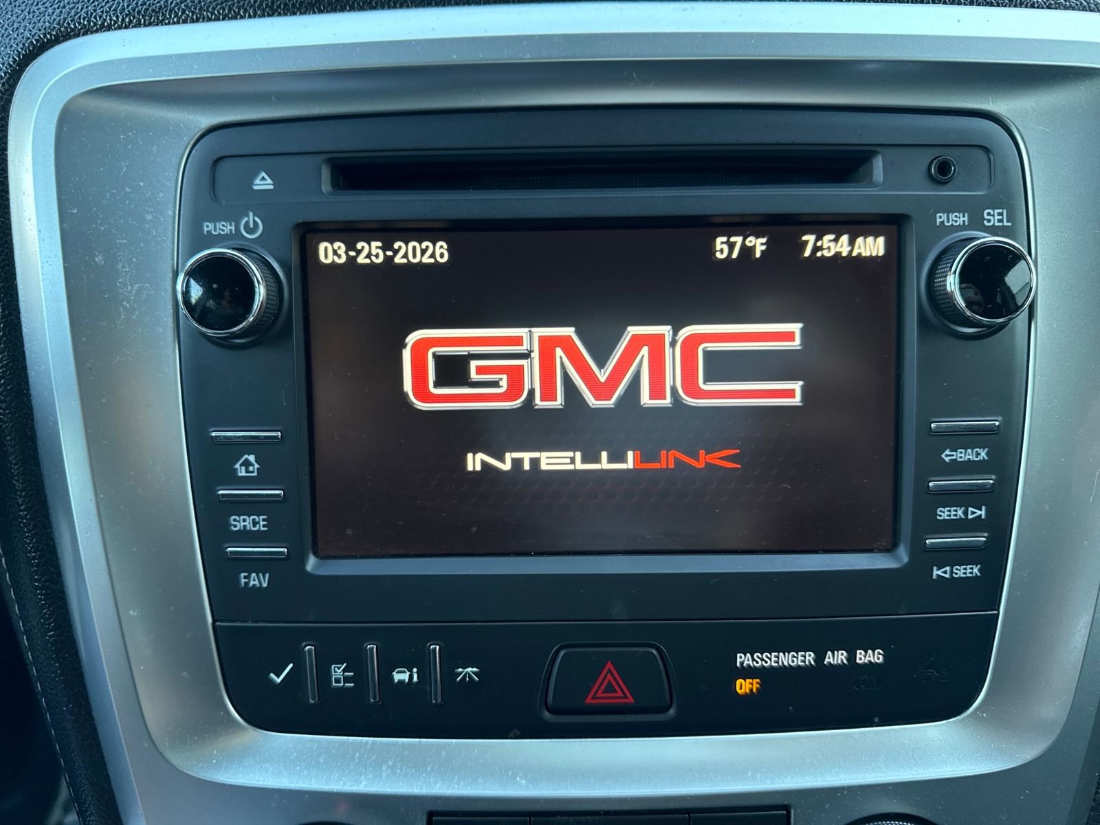 Used 2015 GMC Acadia SLE image 19