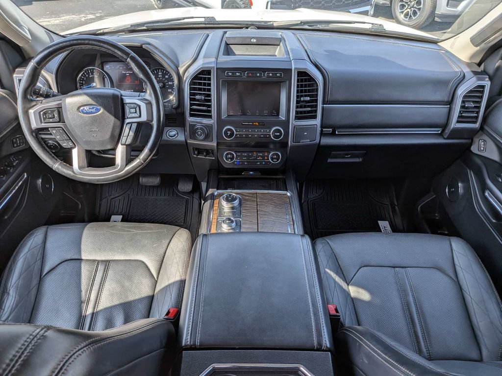 Used 2019 Ford Expedition Platinum AWD/4WD image 17