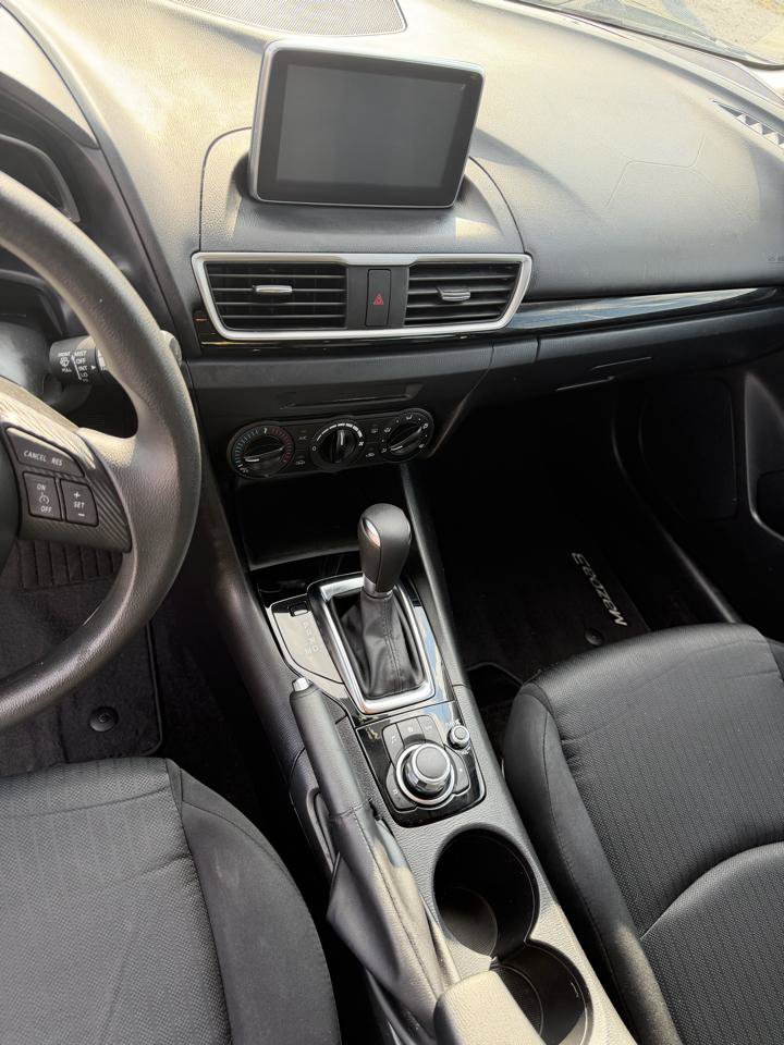 Used 2016 MAZDA MAZDA3 i Sport FWD image 14