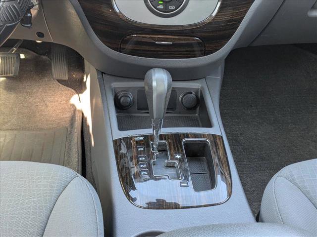 Used 2011 Hyundai Santa Fe GLS image 9