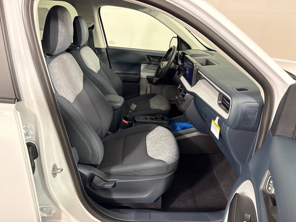 New 2026 Ford Maverick XLT w/ XLT Luxury Package FWD image 5