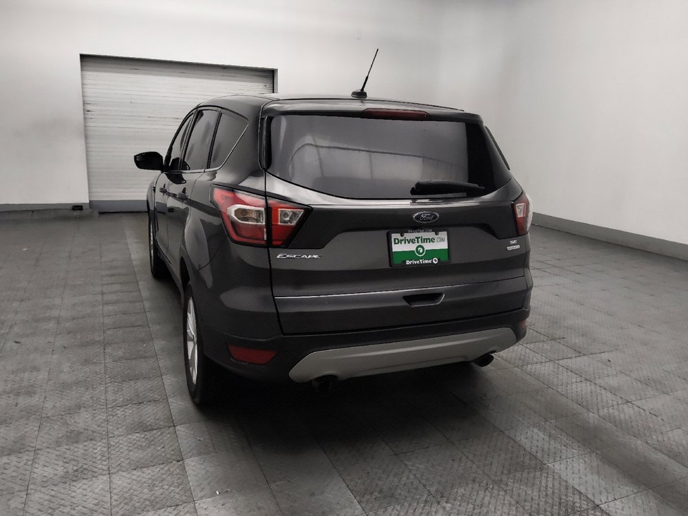 Used 2017 Ford Escape SE w/ SE Cold Weather Package AWD/4WD image 5
