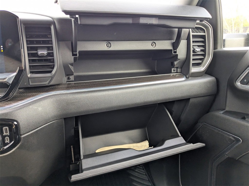 Used 2024 Chevrolet Silverado 2500 LT image 29