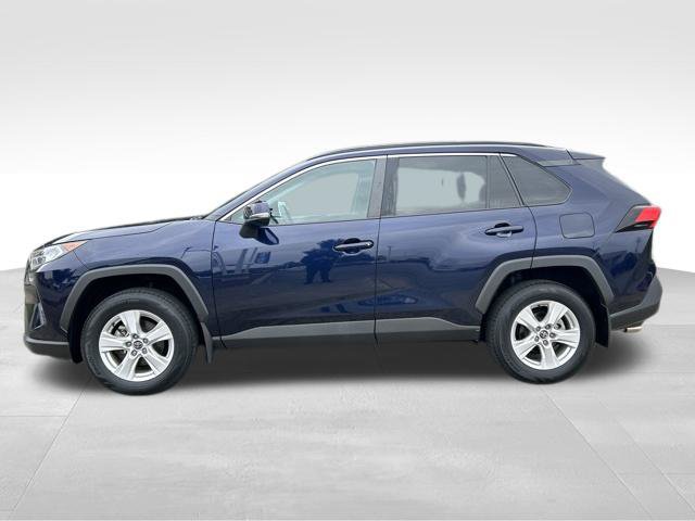 Used 2020 Toyota RAV4 XLE w/ Convenience Package AWD/4WD image 2