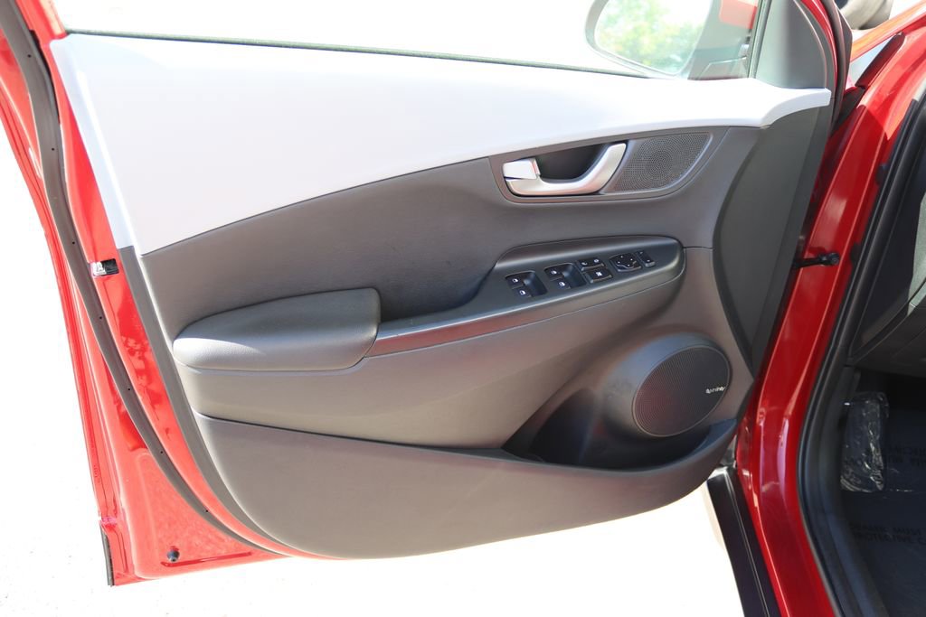 Used 2021 Hyundai Kona Ultimate FWD image 24