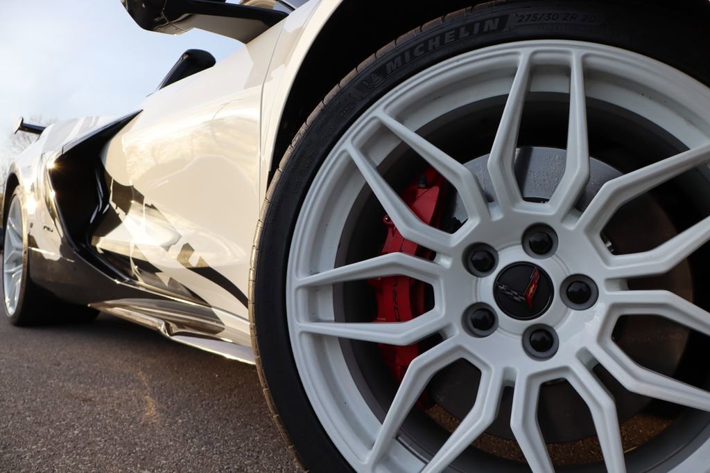 Used 2024 Chevrolet Corvette Z06 image 5