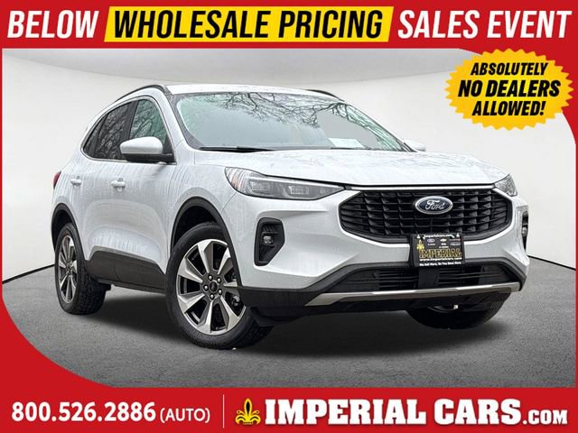 Used 2025 Ford Escape Platinum image 1