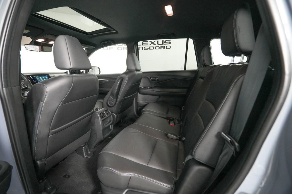 Used 2022 Honda Passport EX-L image 13