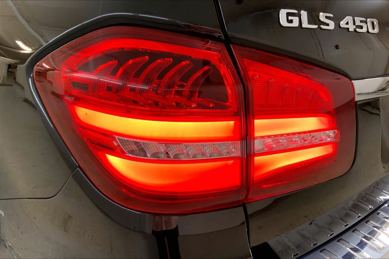 Used 2019 Mercedes-Benz GLS 450 4MATIC image 28