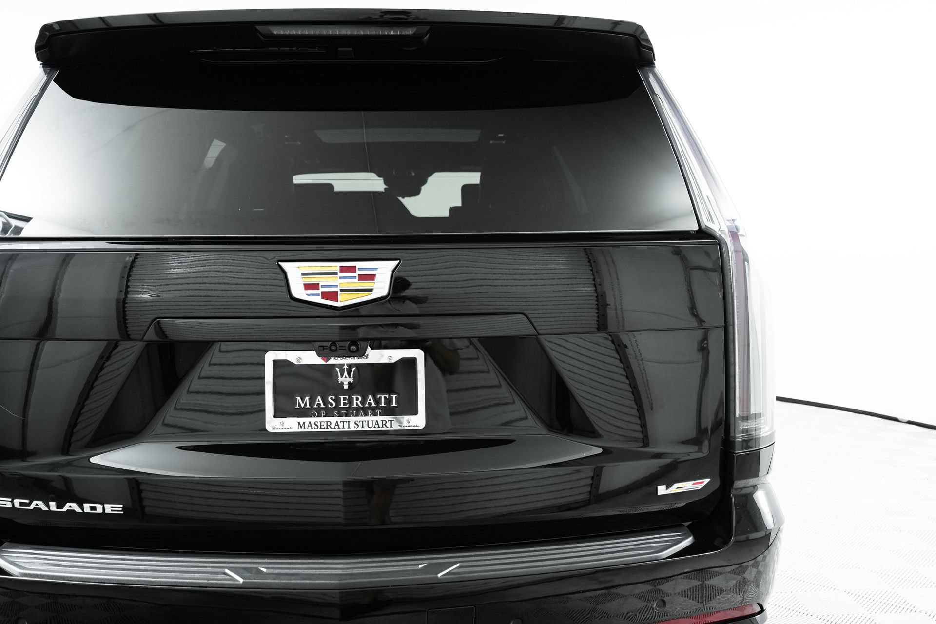 Used 2025 Cadillac Escalade V w/ LPO, Floor Liner Package AWD/4WD image 66