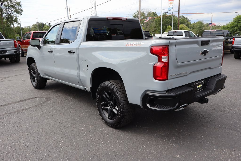 Used 2024 Chevrolet Silverado 1500 LT Trail Boss w/ LT Trail Boss Premium Package image 3