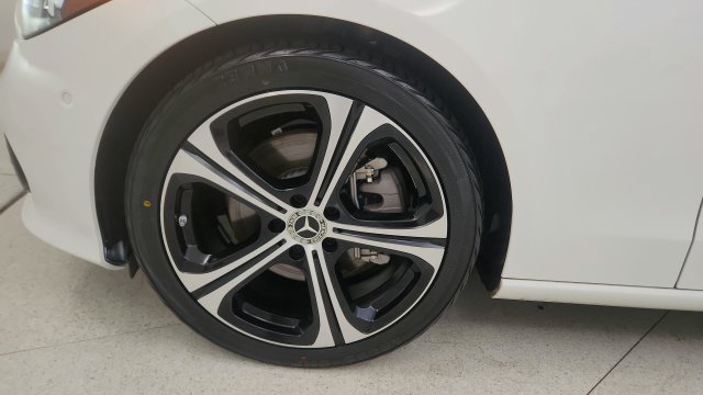 Used 2025 Mercedes-Benz C 300 Sedan image 86