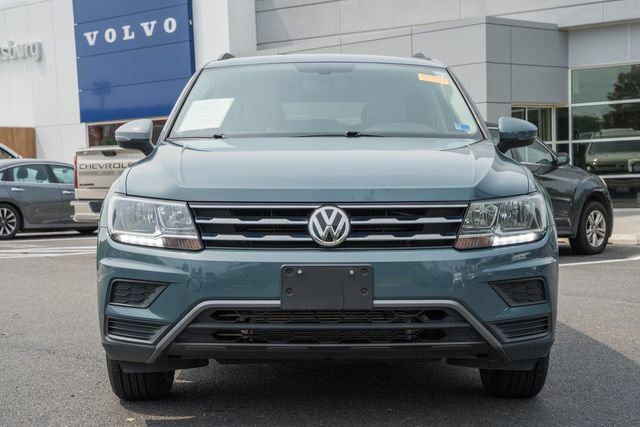 Used 2020 Volkswagen Tiguan SE w/ Panoramic Sunroof Package AWD/4WD image 2