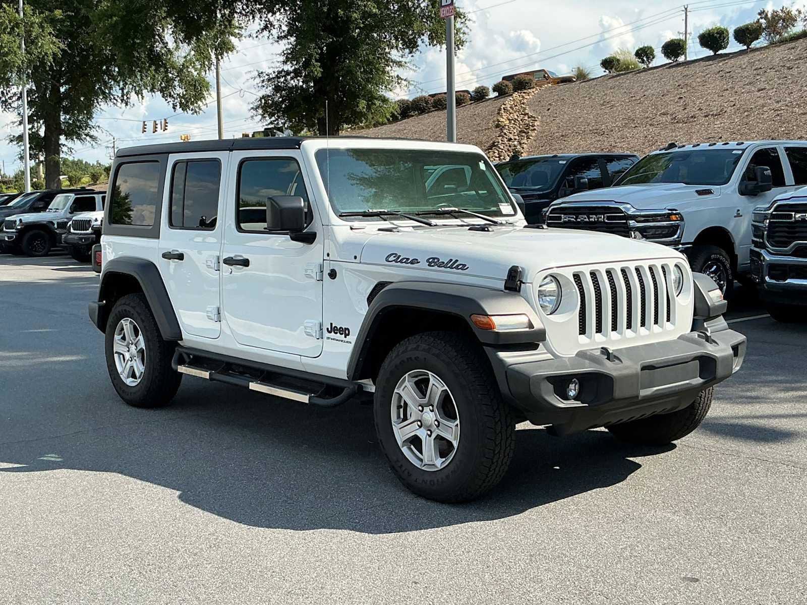 Used 2023 Jeep Wrangler Unlimited Sport AWD/4WD image 7