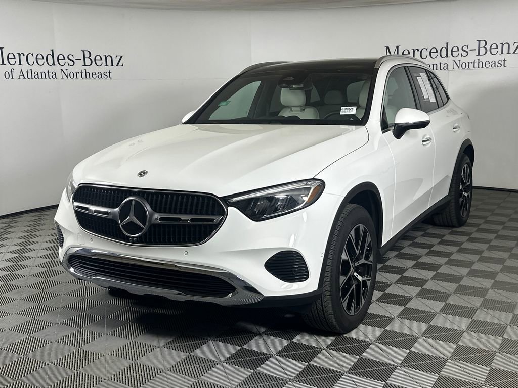 Certified 2026 Mercedes-Benz GLC 350e 4MATIC image 3