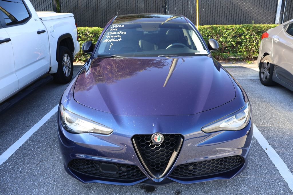 Used 2019 Alfa Romeo Giulia Ti Sport w/ Quick Order Package 22U Sport RWD image 5