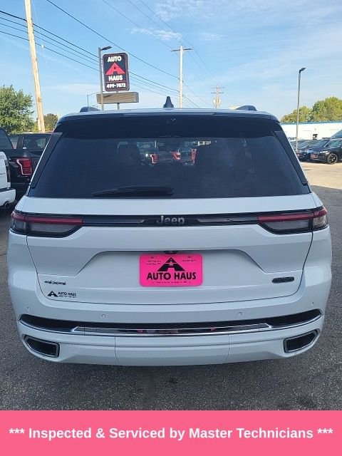 Used 2023 Jeep Grand Cherokee Overland w/ Advanced Protech Group III image 30