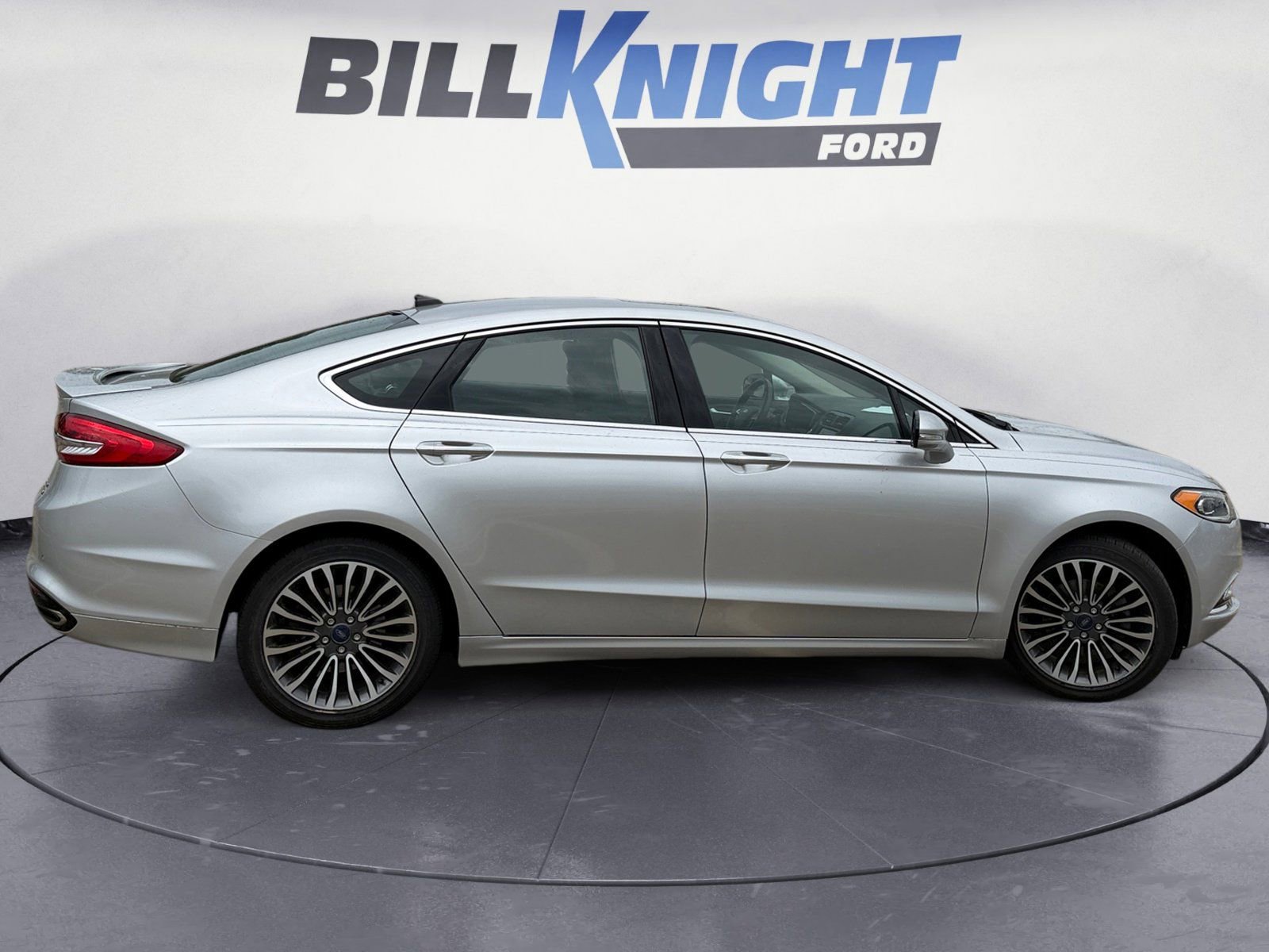 Used 2017 Ford Fusion Titanium FWD image 6