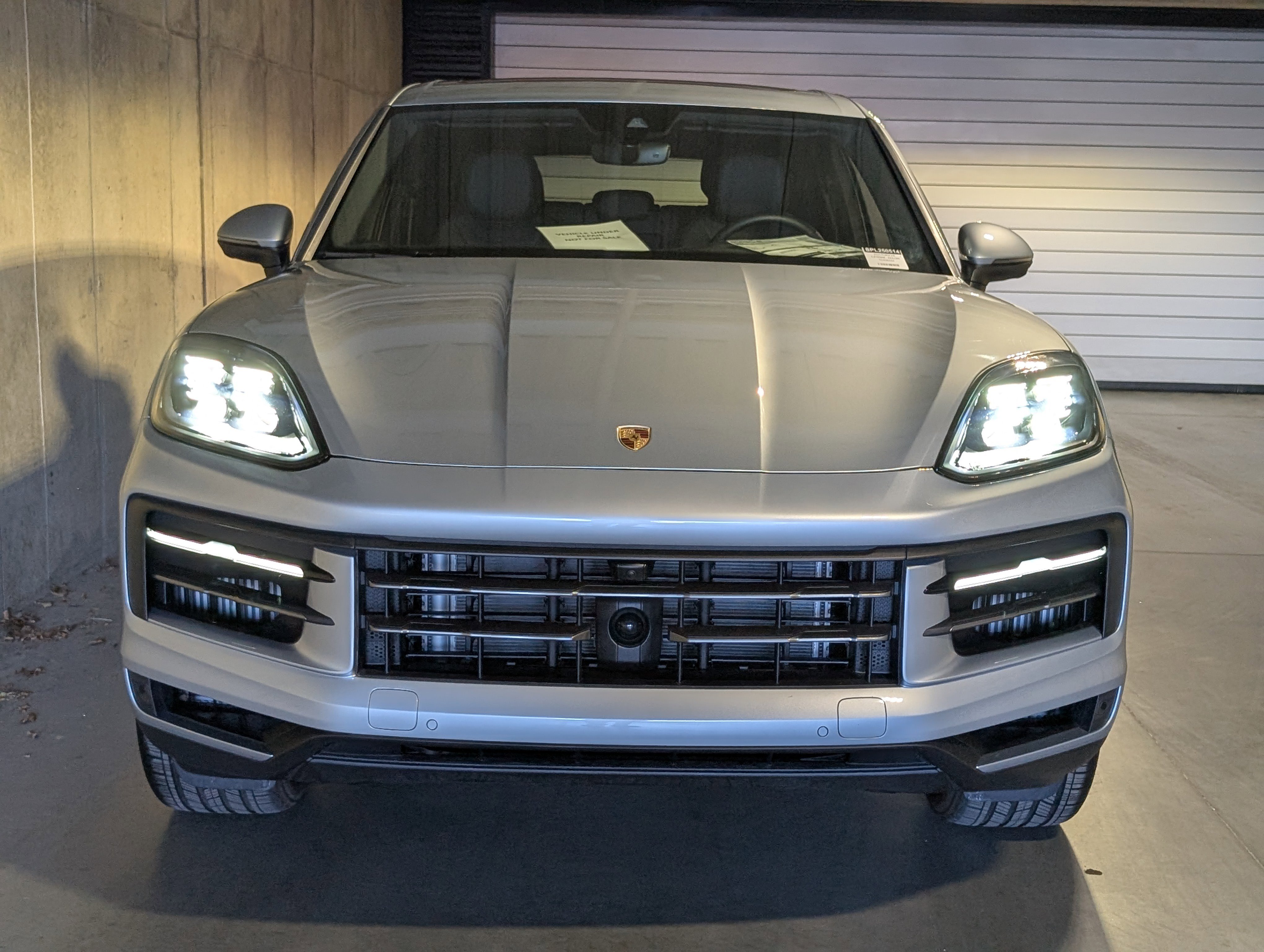 Certified 2025 Porsche Cayenne image 12