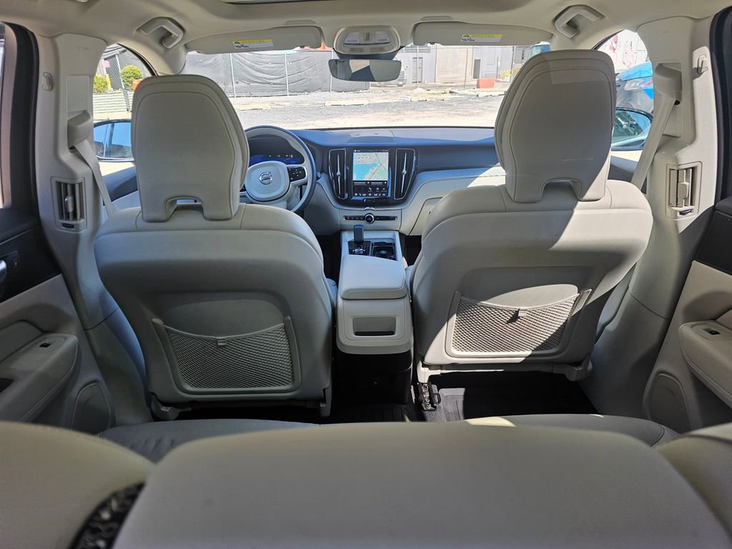 Certified 2023 Volvo XC60 B5 Plus w/ Protection Package Premier AWD/4WD image 8