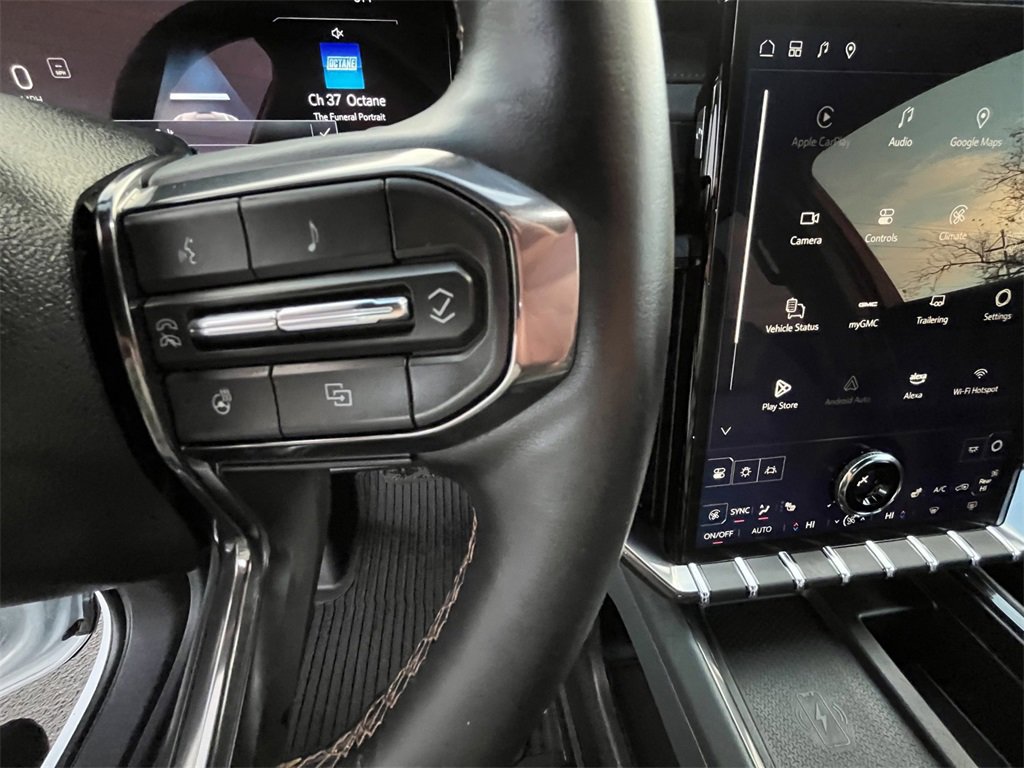 Used 2025 GMC Acadia AT4 image 16