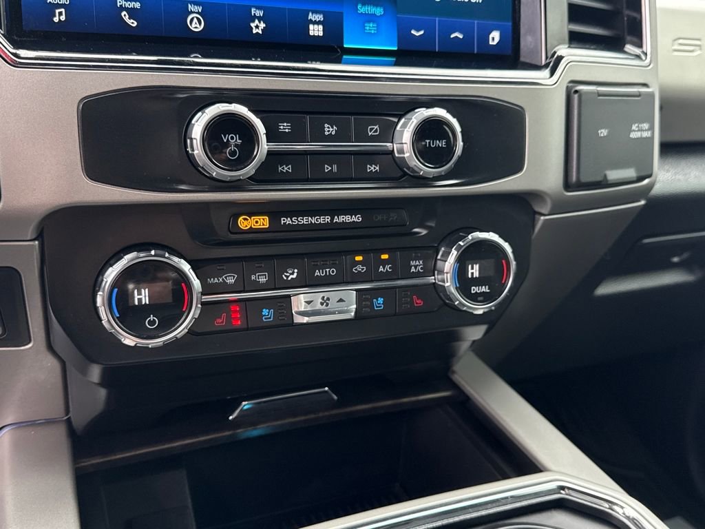 Used 2022 Ford F250 Lariat w/ Black Appearance Package image 37