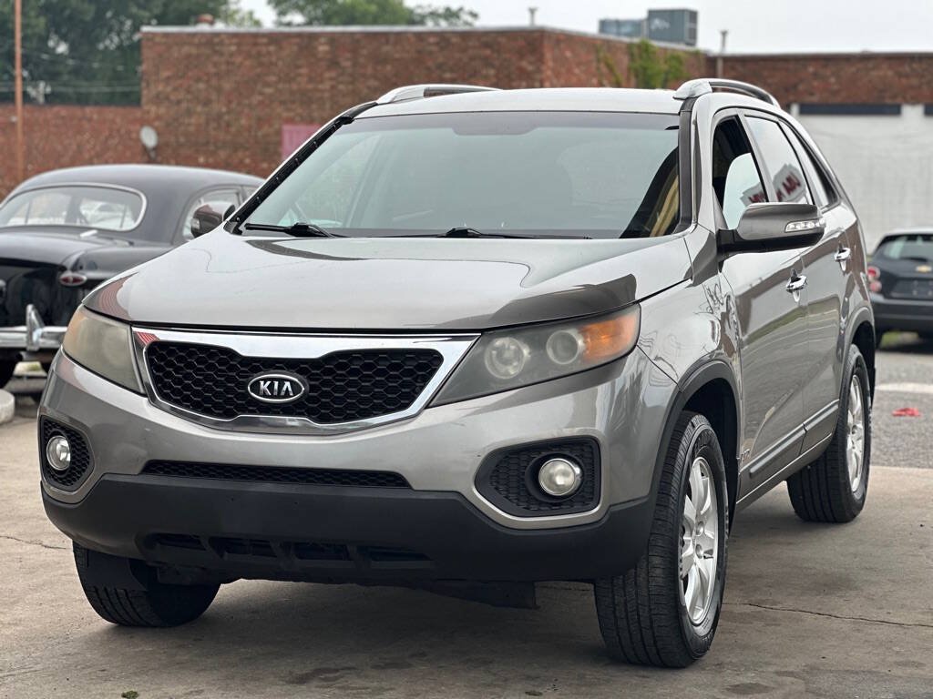 Used 2012 Kia Sorento LX w/ Convenience Pkg AWD/4WD image 4