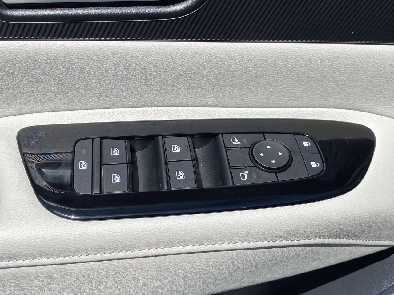 New 2026 Nissan Murano SV AWD/4WD image 30