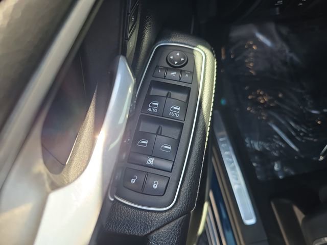 Used 2022 RAM 1500 Laramie w/ Sport Appearance Package image 16