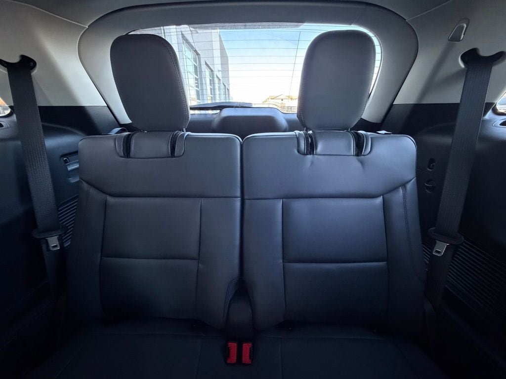 New 2026 Ford Explorer Active w/ Active Comfort Package RWD image 23