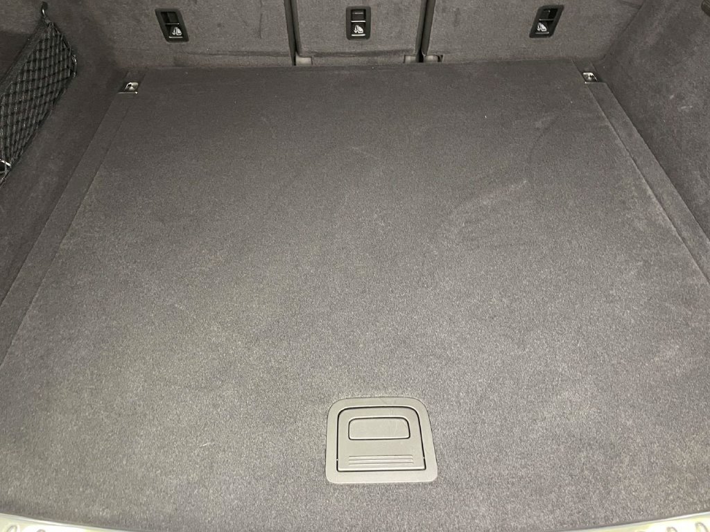 Certified 2024 Porsche Cayenne AWD/4WD image 20