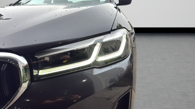 Used 2022 BMW 530i w/ Premium Package RWD image 28