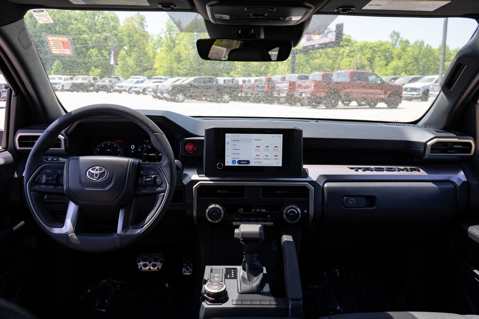 Used 2025 Toyota Tacoma TRD Sport AWD/4WD image 18