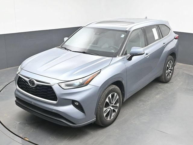 Used 2021 Toyota Highlander XLE FWD image 37