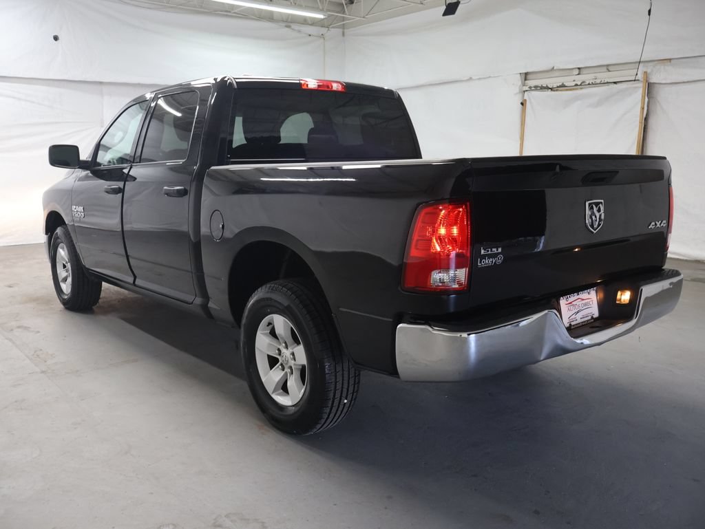 Used 2022 RAM 1500 Classic SLT AWD/4WD image 5