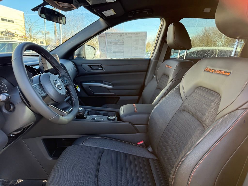 New 2025 Nissan Pathfinder Rock Creek image 16