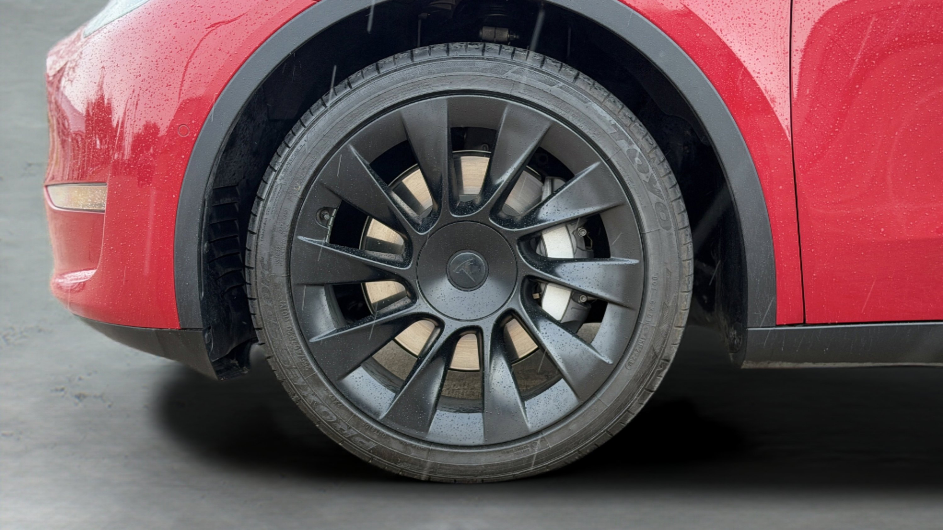 Used 2021 Tesla Model Y Long Range image 16