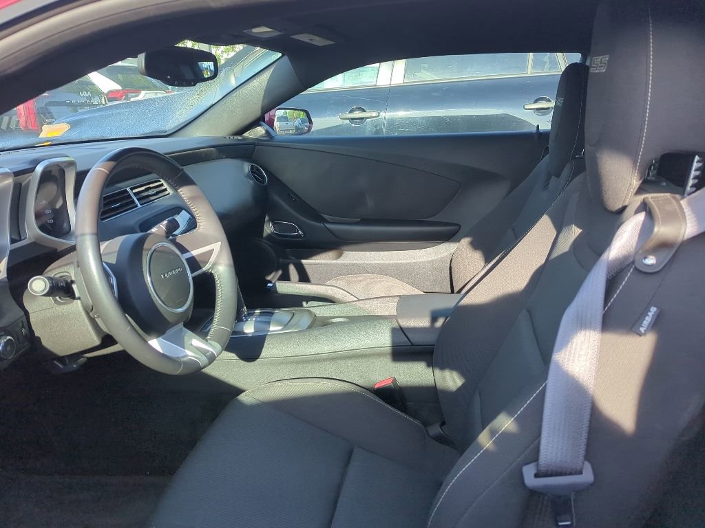 Used 2011 Chevrolet Camaro SS RWD image 3