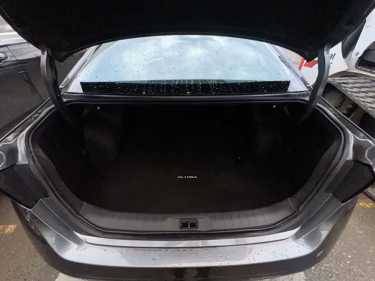 Used 2025 Nissan Altima 2.5 SV AWD/4WD image 27