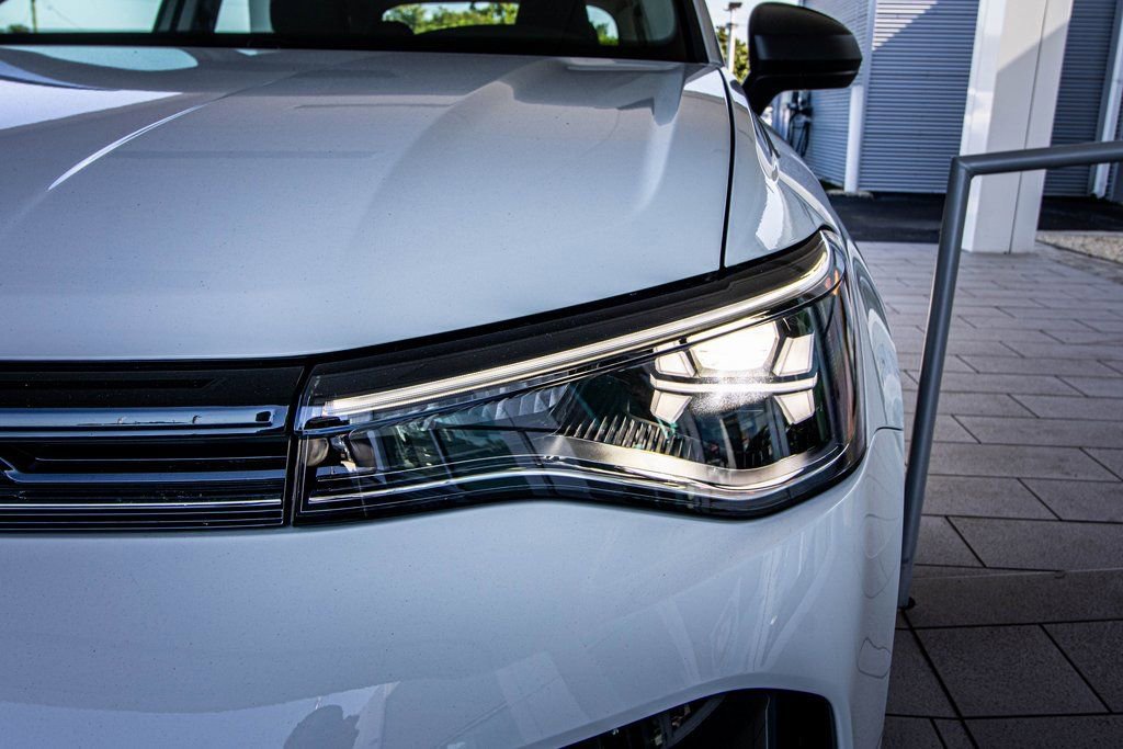 New 2026 Volkswagen Taos S FWD image 9